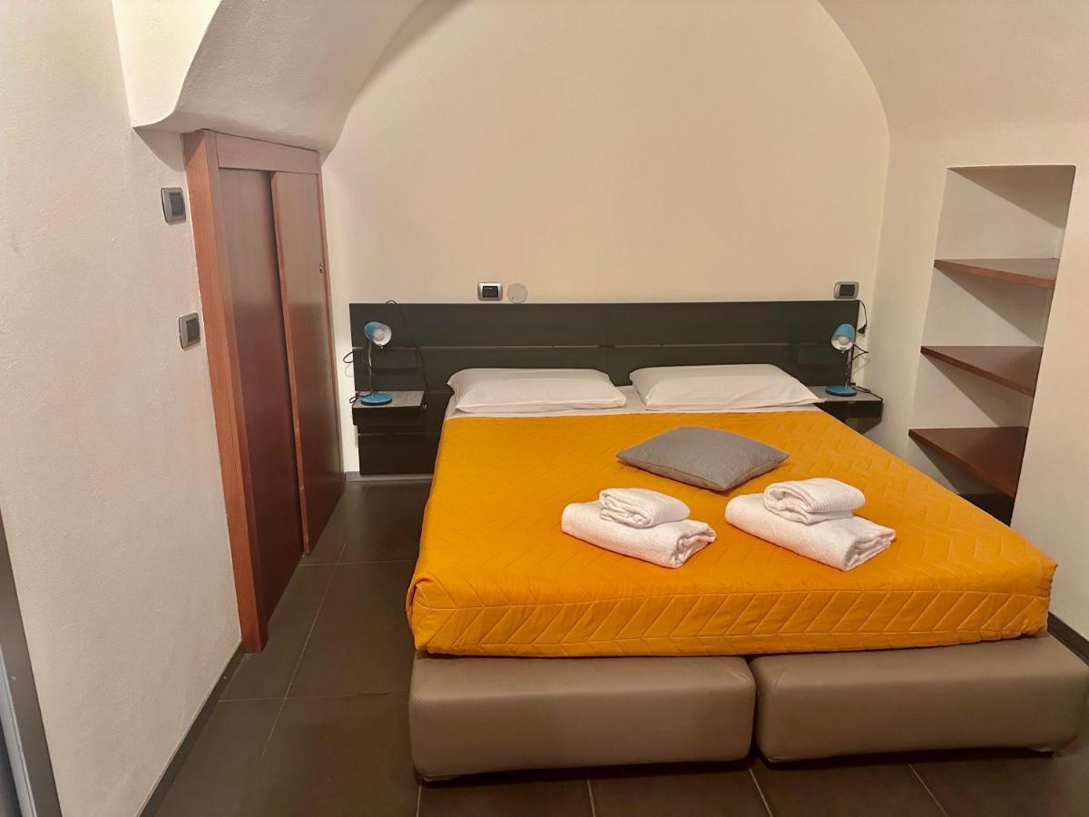 Feel - Luxury Duomo Suite Bergamo Exterior photo